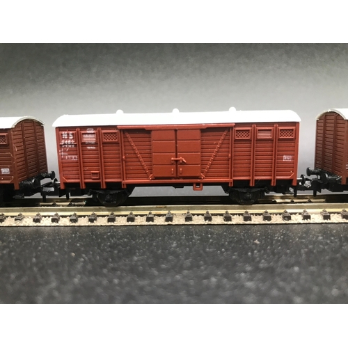 385 - Nine 'N' gauge Rolling Stock, including Trix Crane, Trix (8), Peco (1), 'Ready-to-roll' - Good (9) 4... 