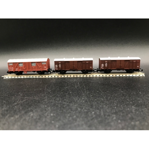 385 - Nine 'N' gauge Rolling Stock, including Trix Crane, Trix (8), Peco (1), 'Ready-to-roll' - Good (9) 4... 