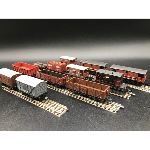 387 - Twelve 'N' Gauge Rolling-stock, various manufacturers, 'Ready-to-roll' - Fair/Good (12) 500g