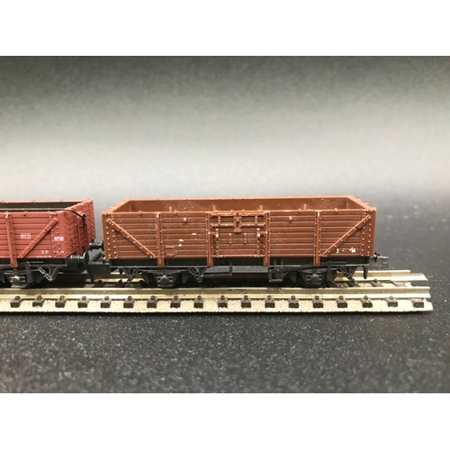 387 - Twelve 'N' Gauge Rolling-stock, various manufacturers, 'Ready-to-roll' - Fair/Good (12) 500g