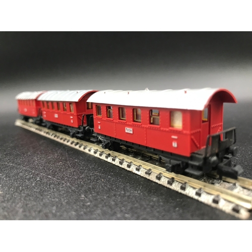 388 - Two 'N' Gauge Rakes of Continental Arnold Coaches/Cars, 'Ready-to-Roll', - Good (7) 400g