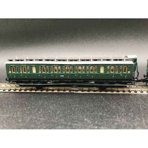 390 - 55cm Rake of 'N' Gauge Arnold four cars/coaches and Brake/Luggage, 'Ready-to-Roll' - Good (5) 400g