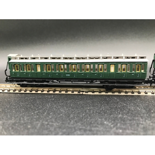 390 - 55cm Rake of 'N' Gauge Arnold four cars/coaches and Brake/Luggage, 'Ready-to-Roll' - Good (5) 400g