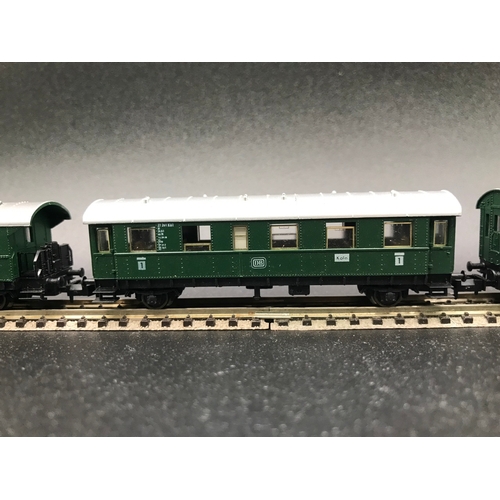 394 - 'N' Gauge Fleischmann Piccolo DB Koln 8060/8061/8062 5 Car/Coach Rake - Good (5) 300g