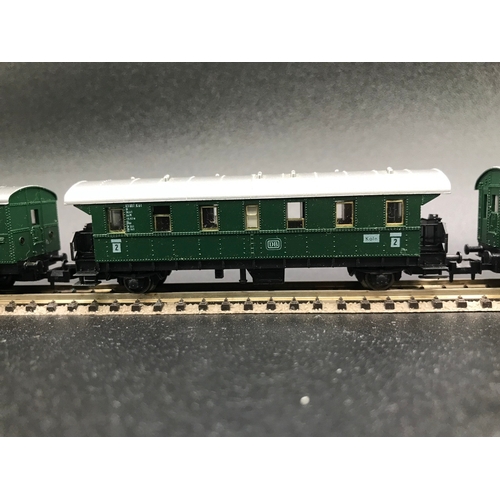 394 - 'N' Gauge Fleischmann Piccolo DB Koln 8060/8061/8062 5 Car/Coach Rake - Good (5) 300g