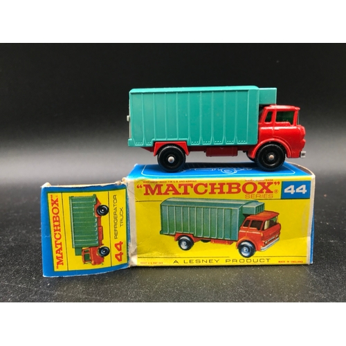 63 - 15 Boxed Matchbox Lesney Vehicles and Collection Case, includes with Good Boxes Matchbox 61 Alvis St... 