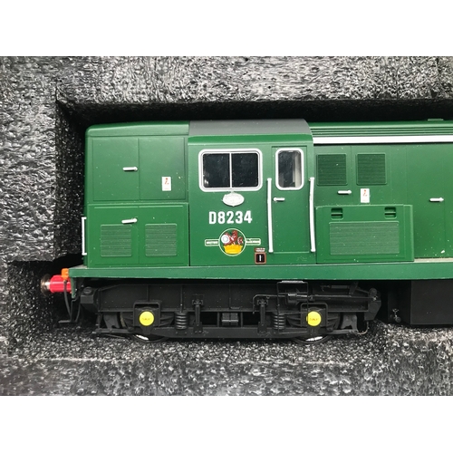 228 - Little Loco Company BTH Type 1 / BR Class 15 Locomotive BR Green D8234 1:43.5 scale O Gauge New Exce... 