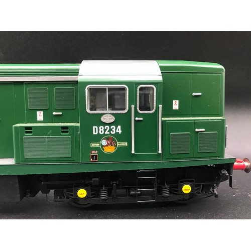 228 - Little Loco Company BTH Type 1 / BR Class 15 Locomotive BR Green D8234 1:43.5 scale O Gauge New Exce... 