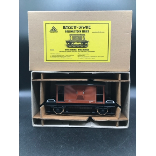 229 - Bassett-Lowke BL99039 20 Ton Brake Van - British Railways 'O' Gauge, Working Rear Light (needs 2xAAA... 