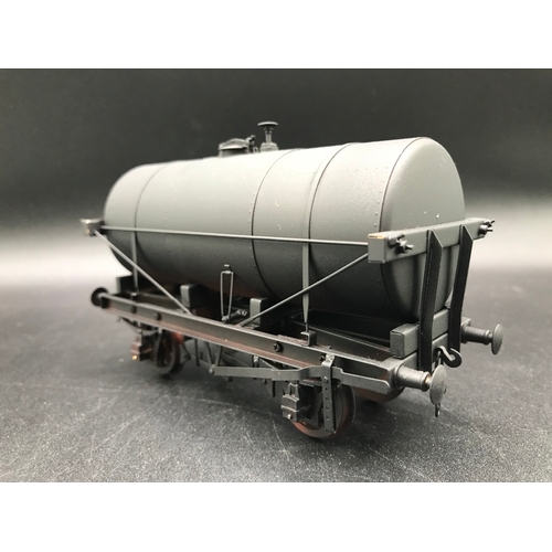 232 - Tower Brass 'O' Gauge Tank Car A Oil Tank Wagon in plain Black, Finescale, Lightly run if run at all... 