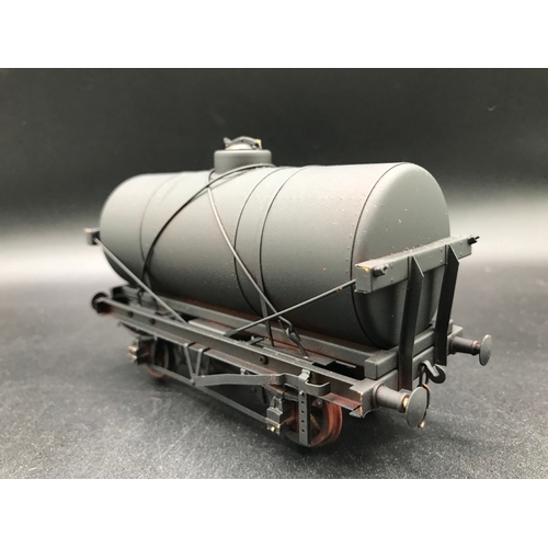 234 - Tower Brass 'O' Gauge Tank Car C Oil Tank Wagon in plain Black, Finescale, Lightly run if run at all... 