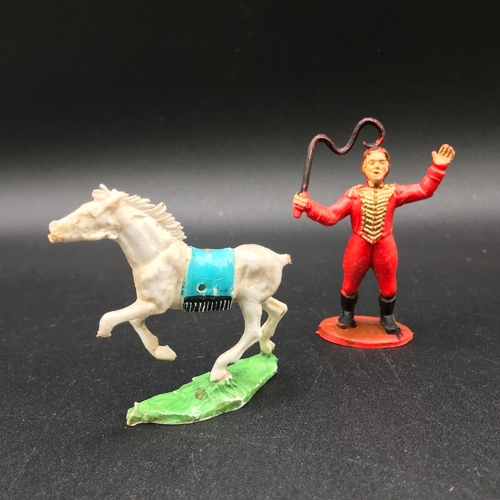 111 - Charbens World Wide series Circus set No 90, Incomplete, Some Figures damaged, Contains 12 Figures, ... 