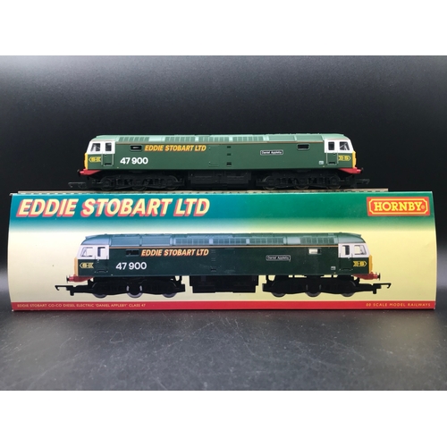 317 - Three Eddie Stobart OO Hornby Locomotives with two Stobart Rolling Stock and Skaledale R6546 Logisti... 