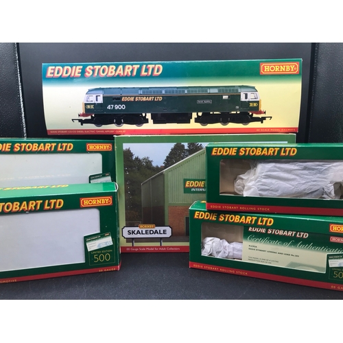 317 - Three Eddie Stobart OO Hornby Locomotives with two Stobart Rolling Stock and Skaledale R6546 Logisti... 