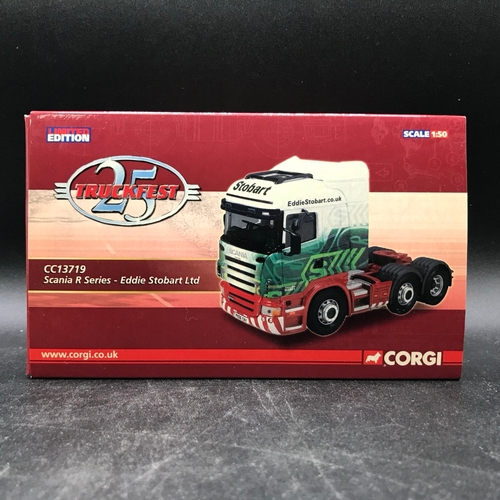 86 - Corgi Hauliers of Renown Limited Edition CC13812 Mercedes-Benz Actors Curtainside Stobart/Knauf, wit... 