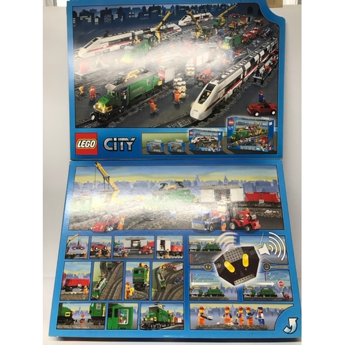 169 - Lego City Cargo Train Deluxe 7898 Train set with built Locomotive, four built Rolling-stock, Complet... 