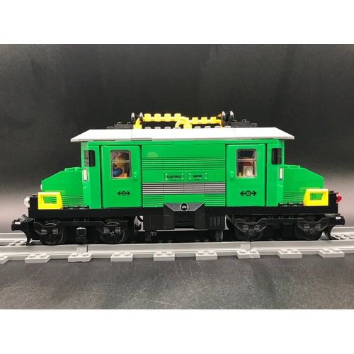 169 - Lego City Cargo Train Deluxe 7898 Train set with built Locomotive, four built Rolling-stock, Complet... 