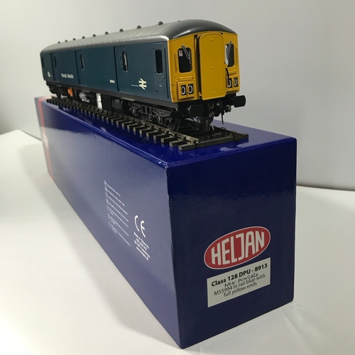 241 - Heljan Finescale O gauge Diesel Parcel Unit, Class 128, Non-Motorised in Rail Blue, Fitted with 'Way... 