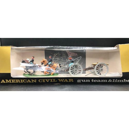 112 - American Civil War Britains Models 7464 Federal Gun Team and Limber in Box, all flaps in place, plas... 