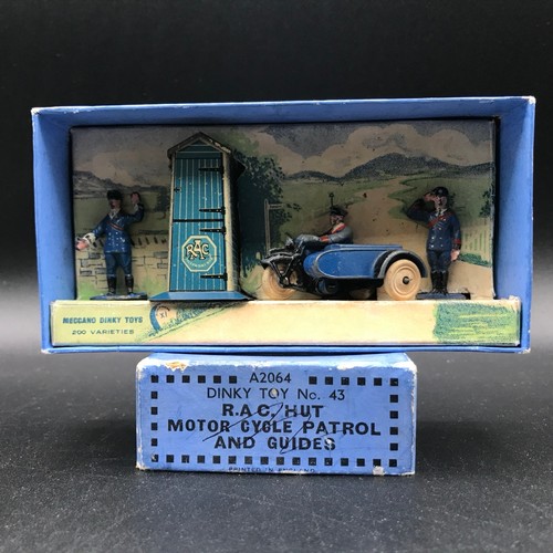 114 - Meccano Dinky Toys No.43 Pre-war RAC Hut, Motor Cycle Patrol and Guides A2064, in Original Box with ... 