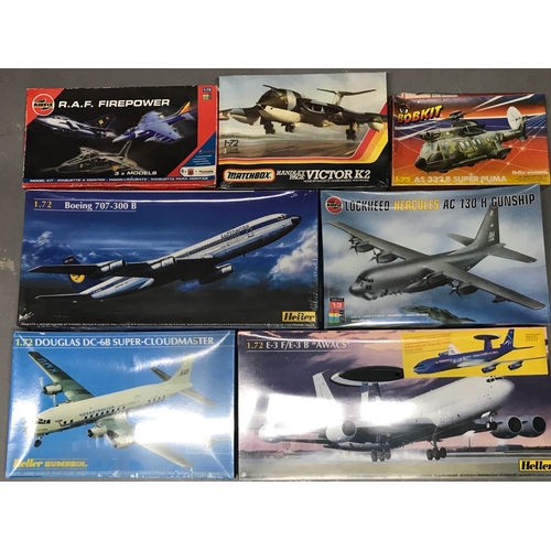 136 - 7 Un-built 1:72 Scale Aeroplane & Helicopter Kits, Heller (4), Airfix (2), Matchbox, each Boxed with... 