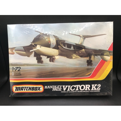 136 - 7 Un-built 1:72 Scale Aeroplane & Helicopter Kits, Heller (4), Airfix (2), Matchbox, each Boxed with... 