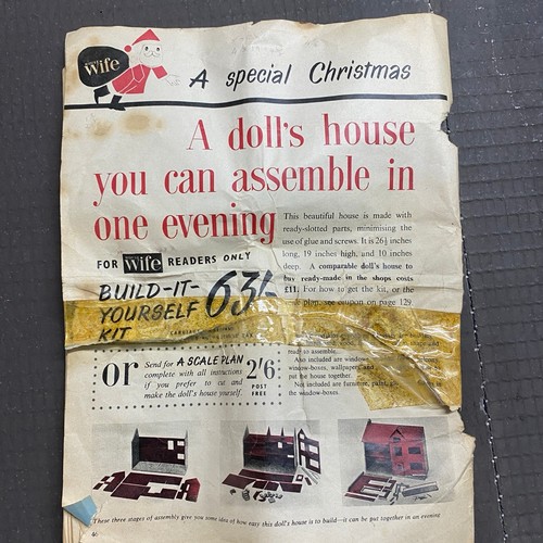 694 - Vintage 1960's Dolls House - if you fancy a project, then this is the 3 bed house for you.  Featurin... 