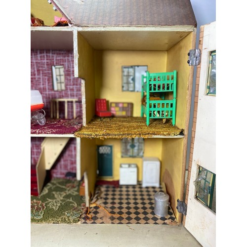 694 - Vintage 1960's Dolls House - if you fancy a project, then this is the 3 bed house for you.  Featurin... 