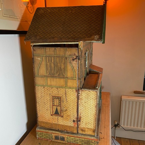 693 - Gottschalk Dollshouse
Moritz Gottschalk lithograph dollhouse with internal stairs circa 1905. Sides ... 