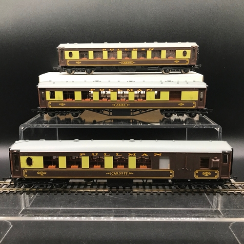 134 - Wrenn Rolling-stock Pullman Coaches and Wagons, Boxed Wagons W5010 Robertsons Ventilated Van, W4658 ... 