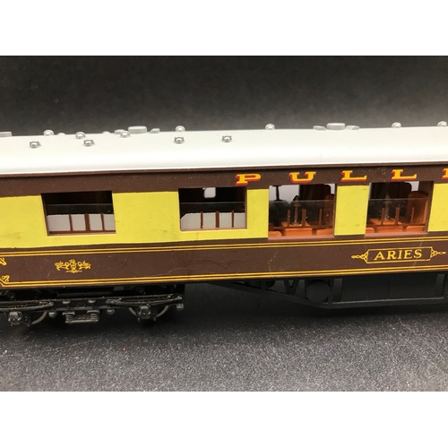 134 - Wrenn Rolling-stock Pullman Coaches and Wagons, Boxed Wagons W5010 Robertsons Ventilated Van, W4658 ... 