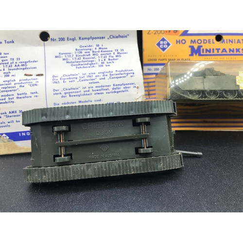 674 - Two HO Model Miniatures Mini Tanks Z-200.79 Chieftain and Airfix German Tiger Tank Cat No.1831, Pack... 