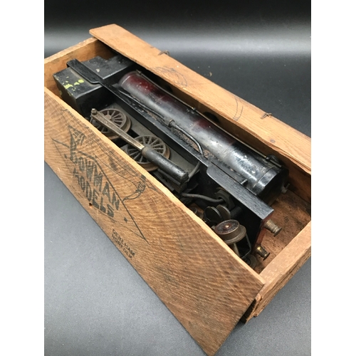 21 - Bowman Steam Locomotive Model 234 4-4-0 in Original Wooden box, Finished in Red & Gold Livery, Not T... 