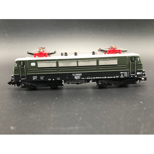 235 - A Lima 220215G 'N gauge' Locomotive, E410001, Tested Runner, Pantographs  - Loco Good, Box Fair (1) ... 