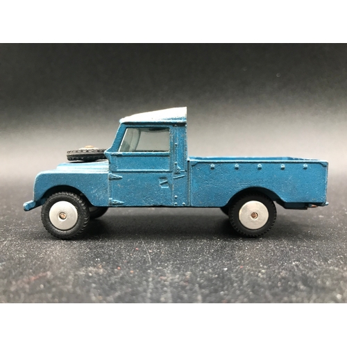 584 - Corgi Toys 406 Land Rover 109