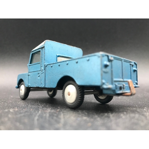 584 - Corgi Toys 406 Land Rover 109