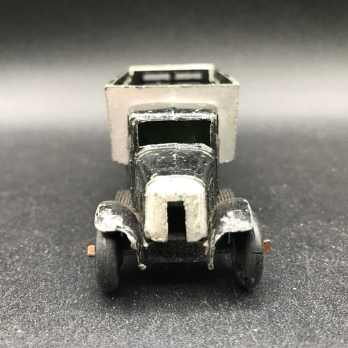 586 - Three Dinky Commercial Vehicles includes 25f Market Gardeners Lorry Type 3 Green body repainted Blac... 