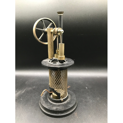 15 - Vintage Kassner Hot Air engine, 29cm high, complete with burner, Unusual engine, Runs freely - Good ... 