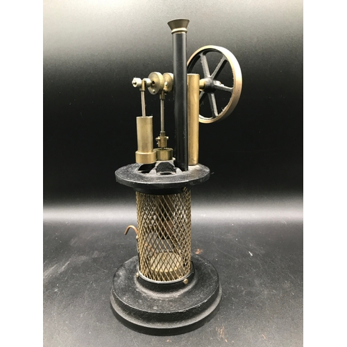 15 - Vintage Kassner Hot Air engine, 29cm high, complete with burner, Unusual engine, Runs freely - Good ... 