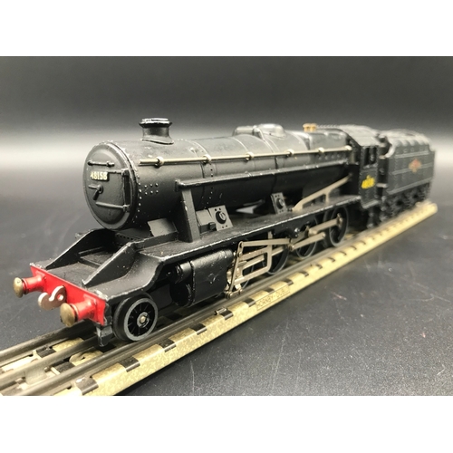 95 - Two Dublo 3-Rail Locomotives both Tested Runners, Black British Railways 2-8-0 No.48158 with tender ... 