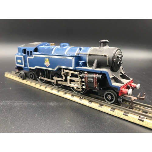 100 - Two Dublo 3-Rail Locomotives both Tested Runners, 2218 Class 4MT 2-6-4 in BR Blue with early crest N... 