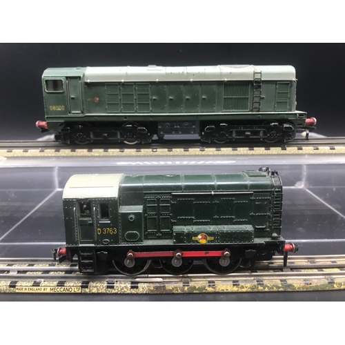 102 - Two Dublo 3-Rail Locomotives both Tested Runners, L30 Class 20 in BR Green Bo-Bo No.D8000  Tested Ru... 