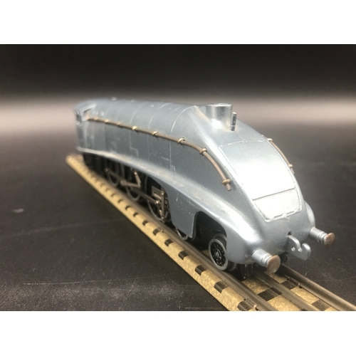 105 - Two Dublo EDL1 3-Rail A4 Locomotives both Tested, Unusual Metallic Silver Blue 4-6-2 Tested Non-Runn... 