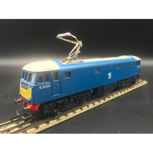 108 - 3-Rail Tri-ang R753 Class 81 E3001 in BR electric blue, Tested Runner (Fair), Head code 'IT91', Pant... 