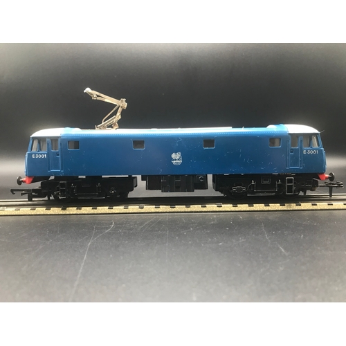 108 - 3-Rail Tri-ang R753 Class 81 E3001 in BR electric blue, Tested Runner (Fair), Head code 'IT91', Pant... 