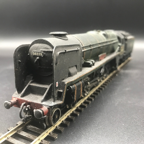 138 - Wrenn W2236 West Country Class 4-6-2 OO Locomotive ‘Boscastle’ No.34039 BR Green, Weathered to good ... 