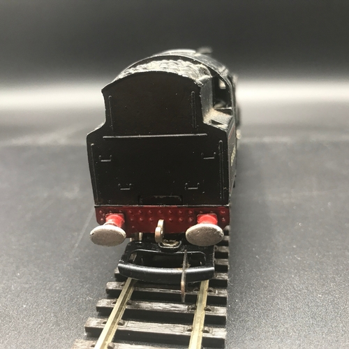 142 - A Boxed Wrenn W2218 2-6-4 BR Lined Black Standard Tank OO Locomotive No.80033, Tested Runner, Box No... 