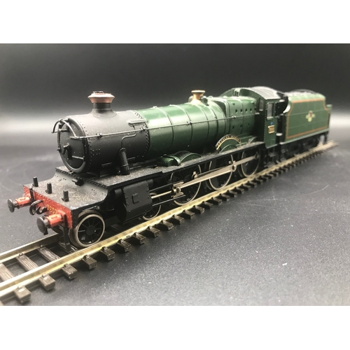 145 - Two Bachmann OO Locomotives, Tested Runners, 'Bradley Manor' 4-6-0 No.7802 in BR Green with Mainline... 