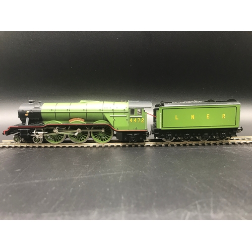 146 - Two Trix Trains OO Gauge Locomotives, Tested Runners, LNER Flying Scotsman 4-6-2 No.4472 and LNER Ho... 