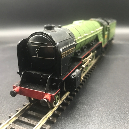 146 - Two Trix Trains OO Gauge Locomotives, Tested Runners, LNER Flying Scotsman 4-6-2 No.4472 and LNER Ho... 